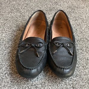 Black Vionic Flats size 8